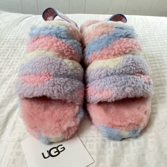 “NEW” UGG Fluff Slippers/Slides Pastel 💕Size 10 - Picture 3 of 11